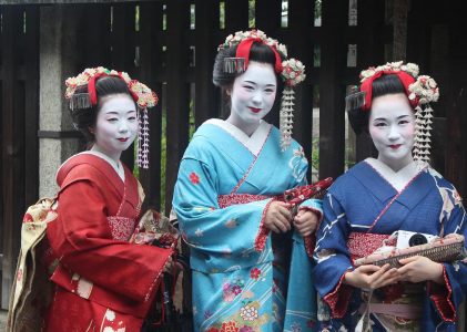 Blütenzauber aus der Edo-Periode